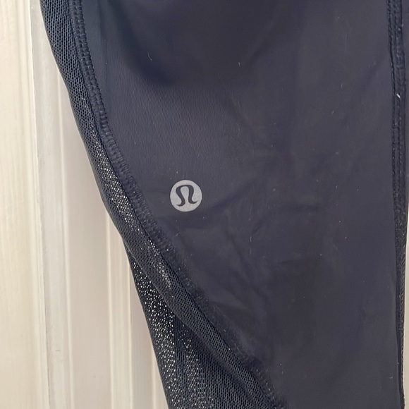 Lululemon - 7/8s Yoga Workout Leggings - Mesh - Black - Size 4 - Picture 7 of 15